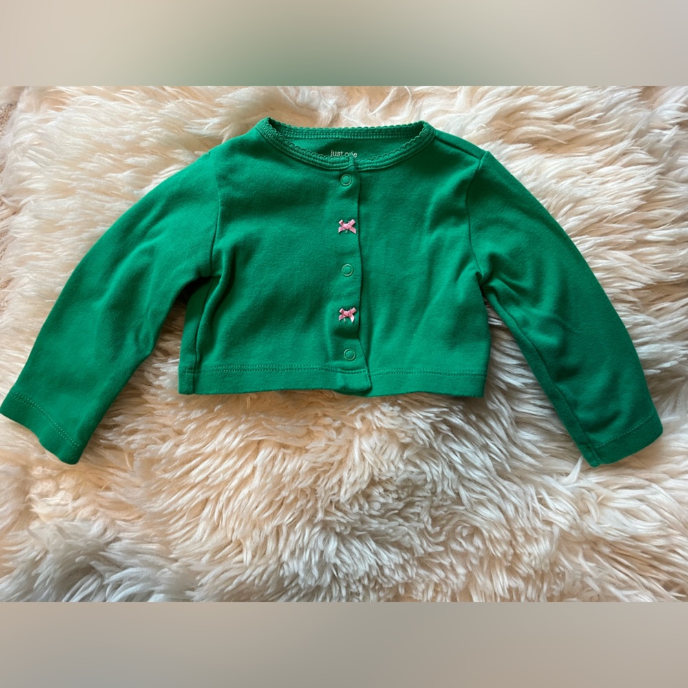 Carter’s green long sleeve cardigan with little pink bows, 12m